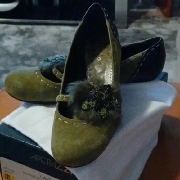 🌹apepazza flats with feather decoration🎉 - Picture 11 of 11